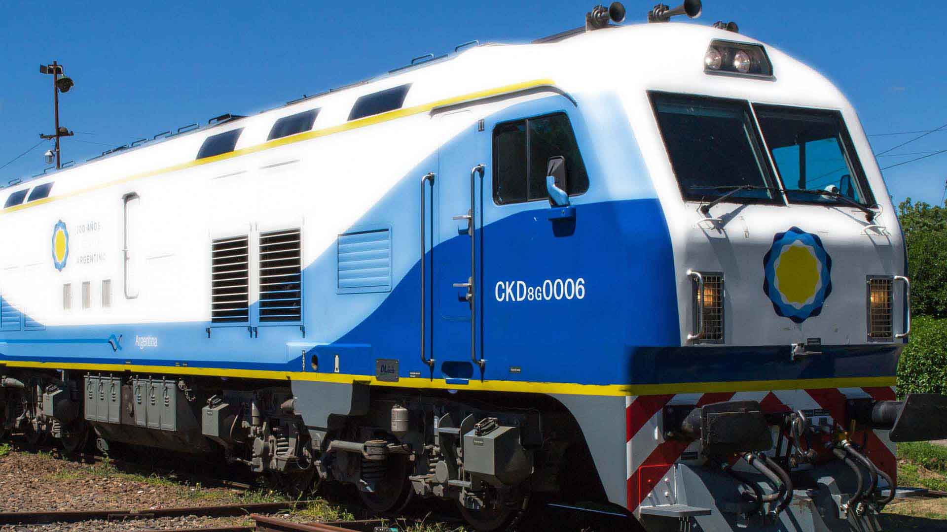 Placa por el Día del Ferrocarril con la locomotora La Porteña