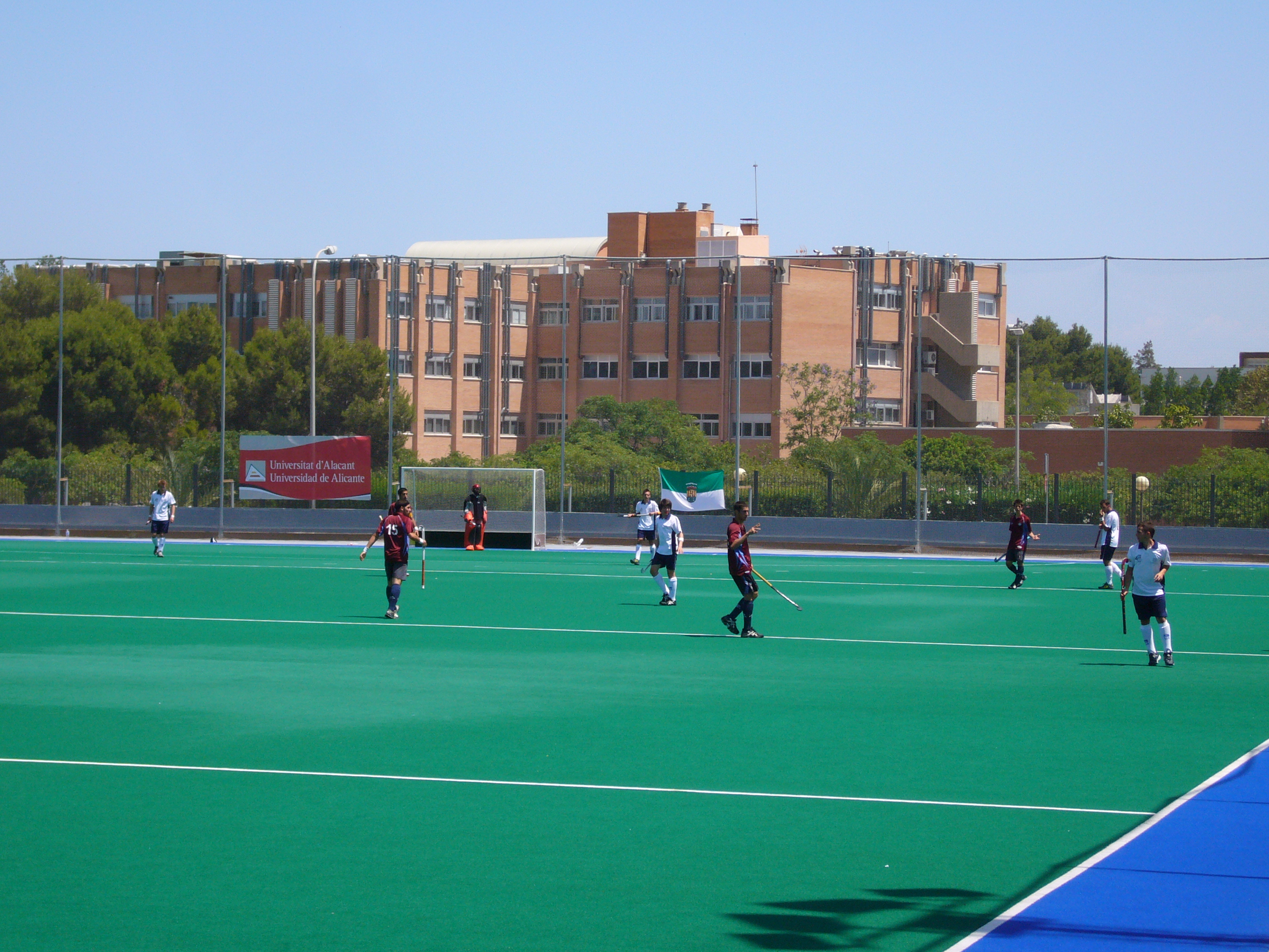 Partido de hockey sobre césped en España