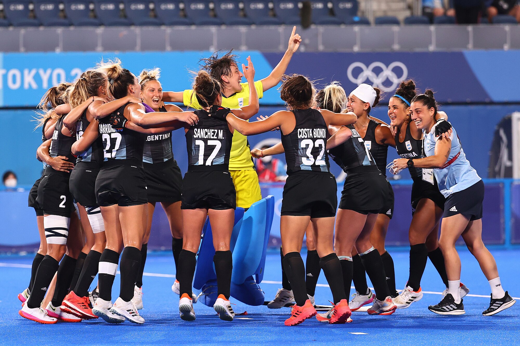 Las Leonas celebran una victoria internacional