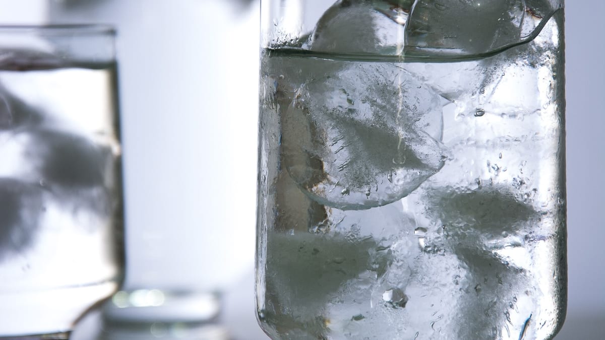 Imagen real relacionada con Por qué el hielo flota aunque también sea agua