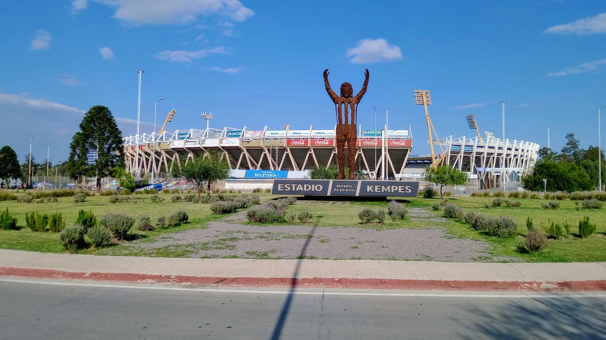 Ingreso principal del estadio Mario Alberto Kempes