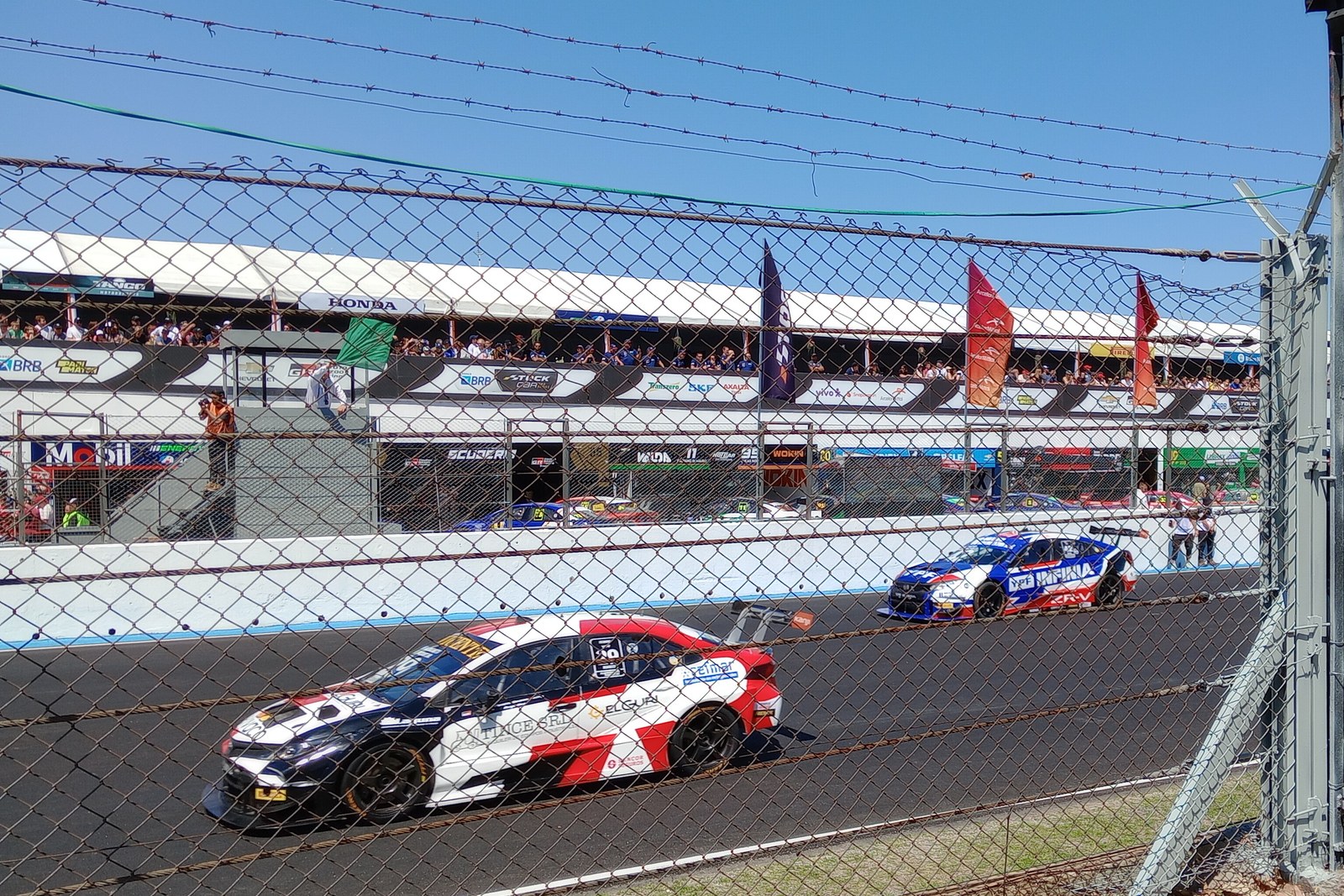 Autos del TC2000 durante los 200 Kilómetros de Buenos Aires