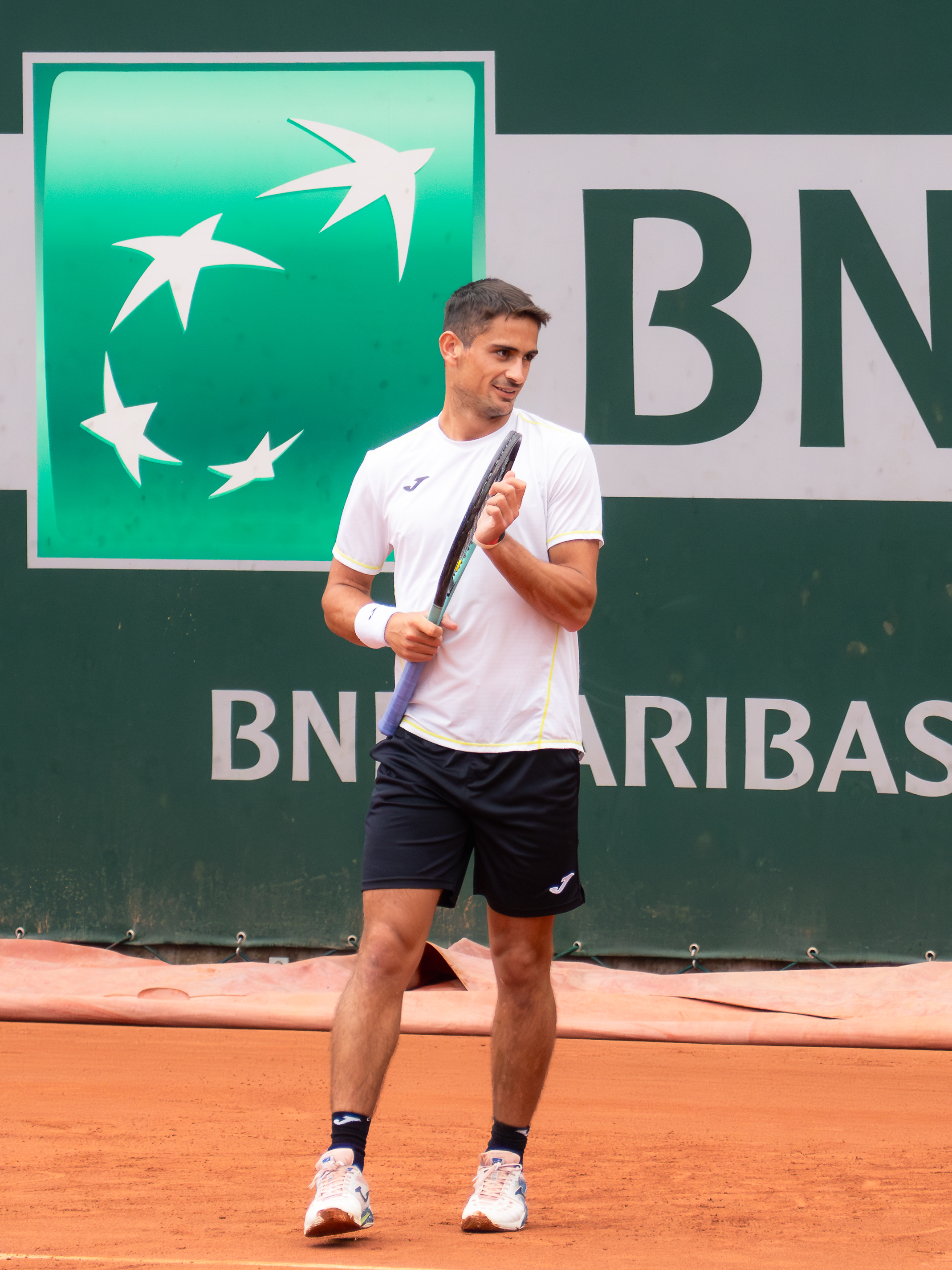 Mariano Navone durante un partido de tenis